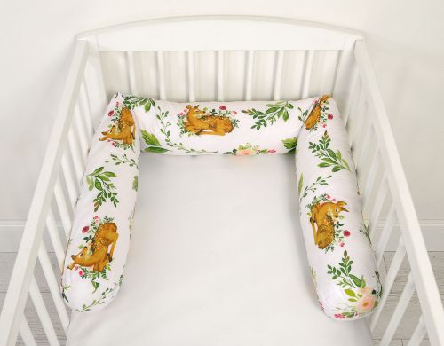Roller bumper for baby bed - in the forest